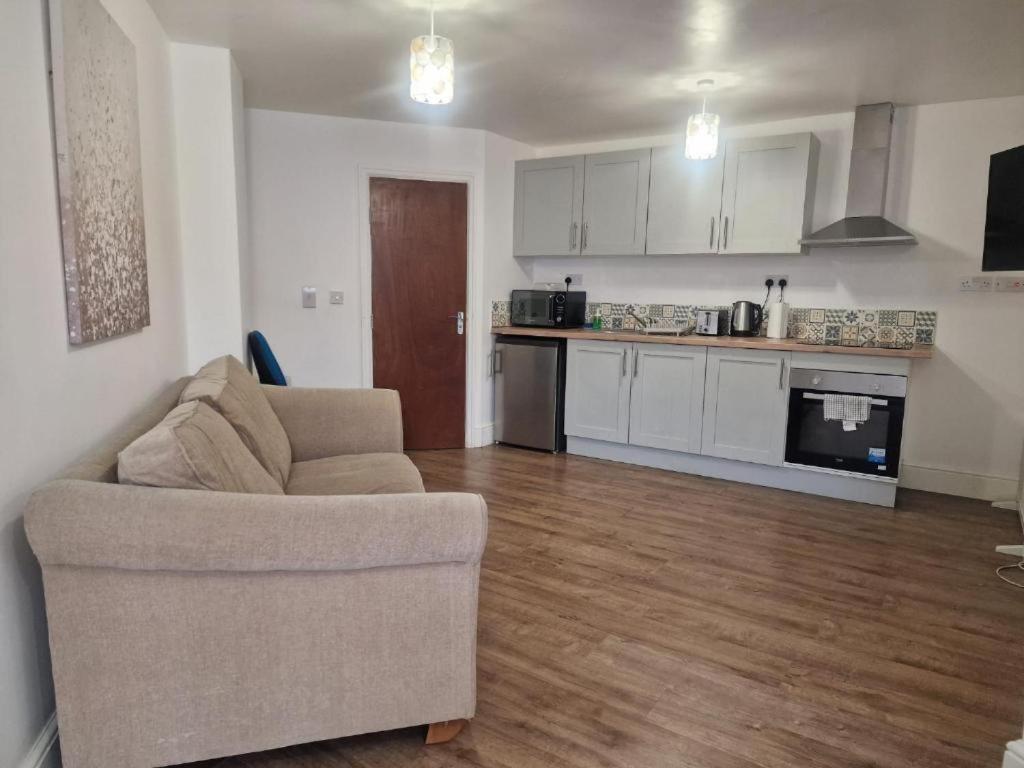 Central Suite, 3 Single Beds Bristol Kültér fotó